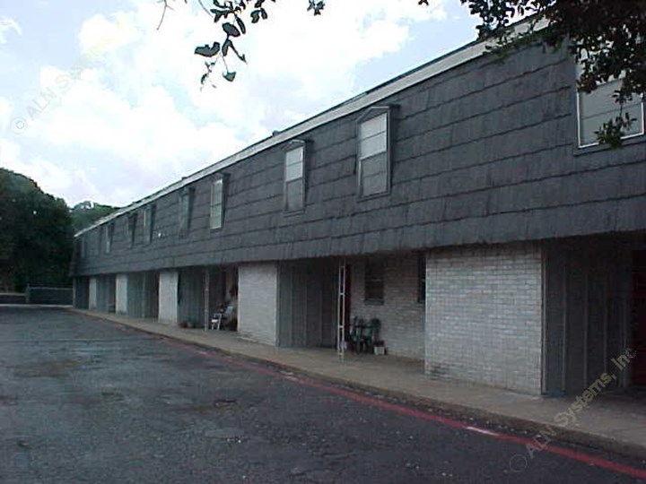 Richland Court Richland Hills $1105  for 1 2 Bed Apts