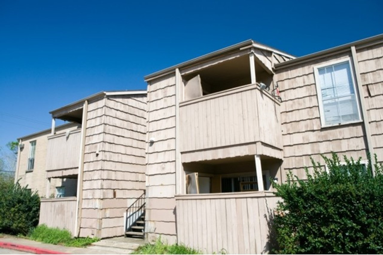Magnolia Cove III - Houston, TX - Photo 1 of 4