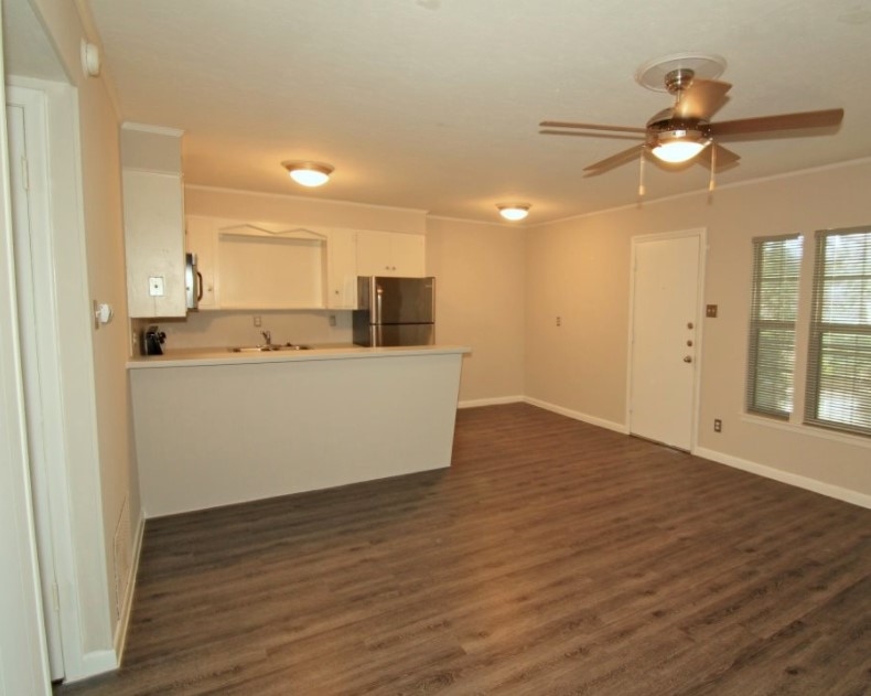 Enfield Court - Living/Kitchen - Photo 5 of 8