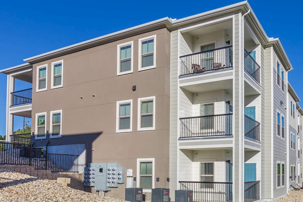 Vista Bella - Lago Vista, TX - Photo 1 of 24