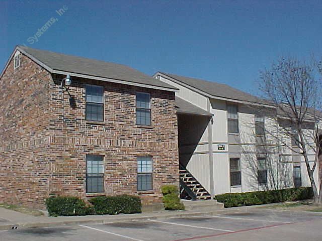 Haltom Oaks Apartment