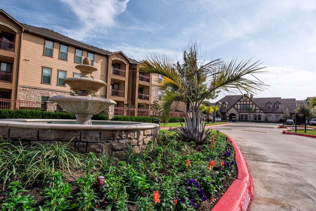 Kensington Crossings Apartment