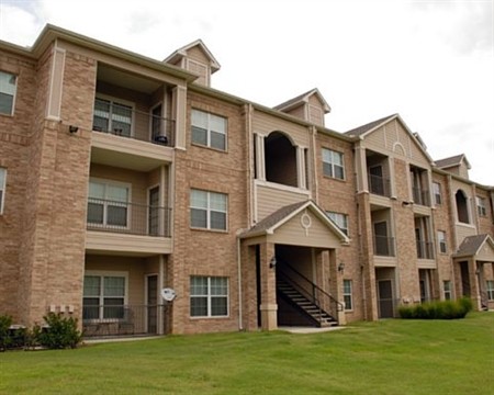 Towne Crossing Apartment