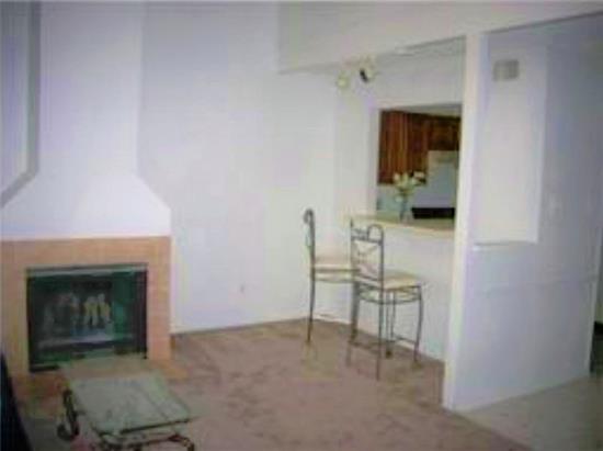 Rosehill Place - Living - Photo 4 of 6