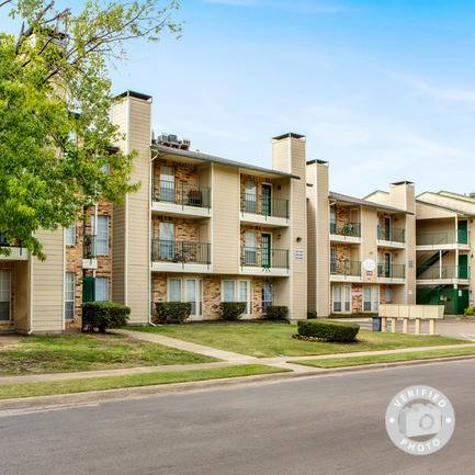 Garrett Gardens Apartment