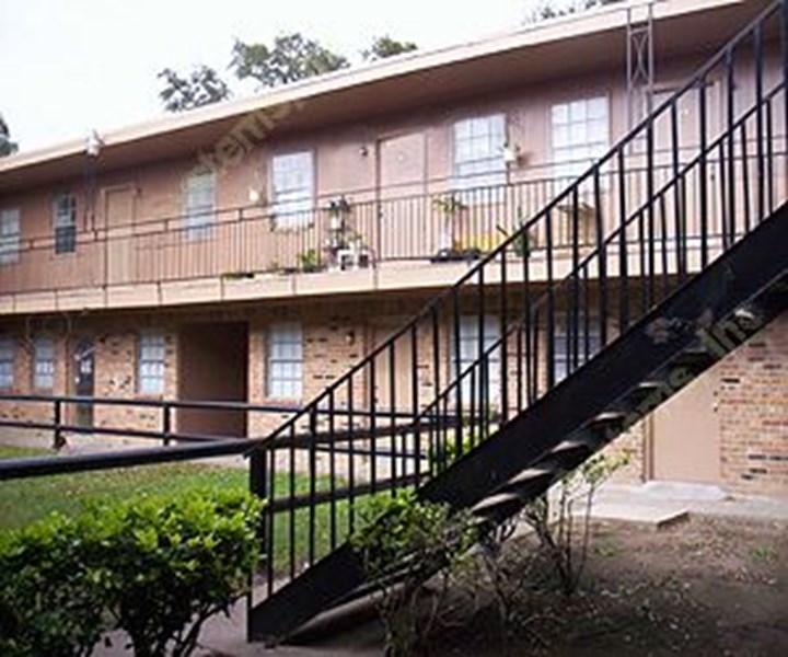 Olde Oaks Apartments