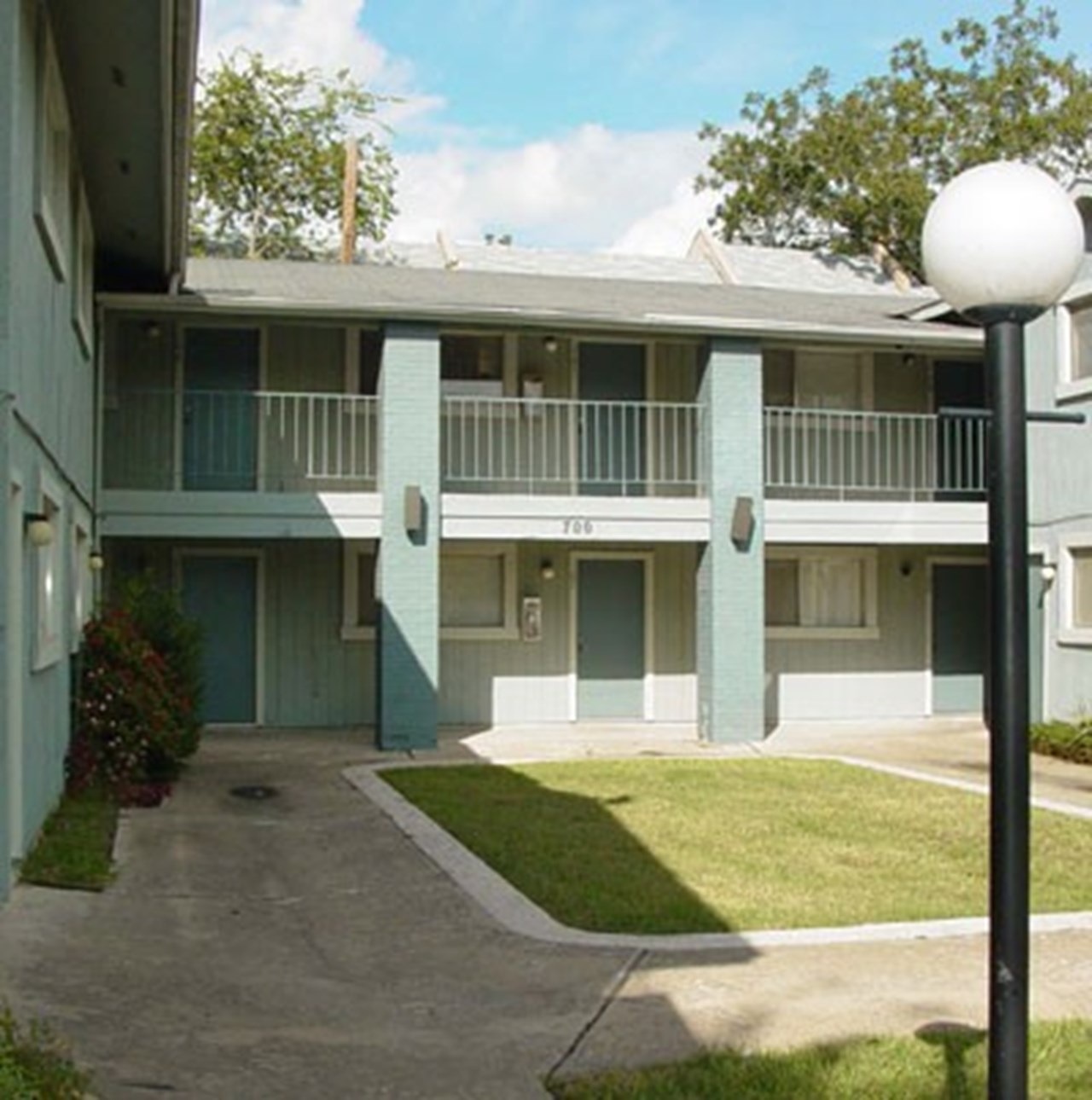 Barclay - Austin, TX - Photo 1 of 3