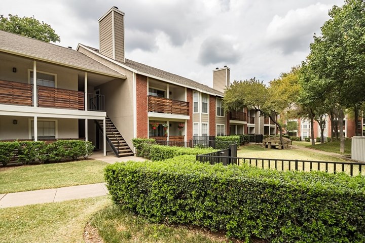 Chatham Court/Reflections Apartments