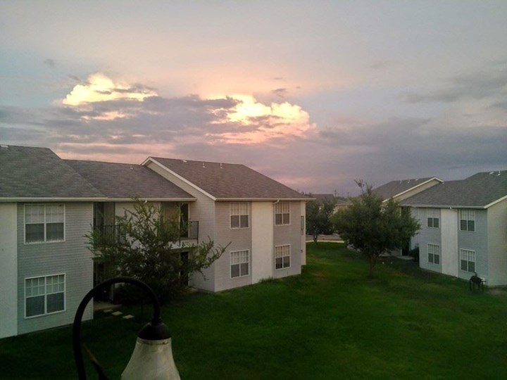 Escondido Creek Kenedy 699+ for 1, 2 & 3 Bed Apts