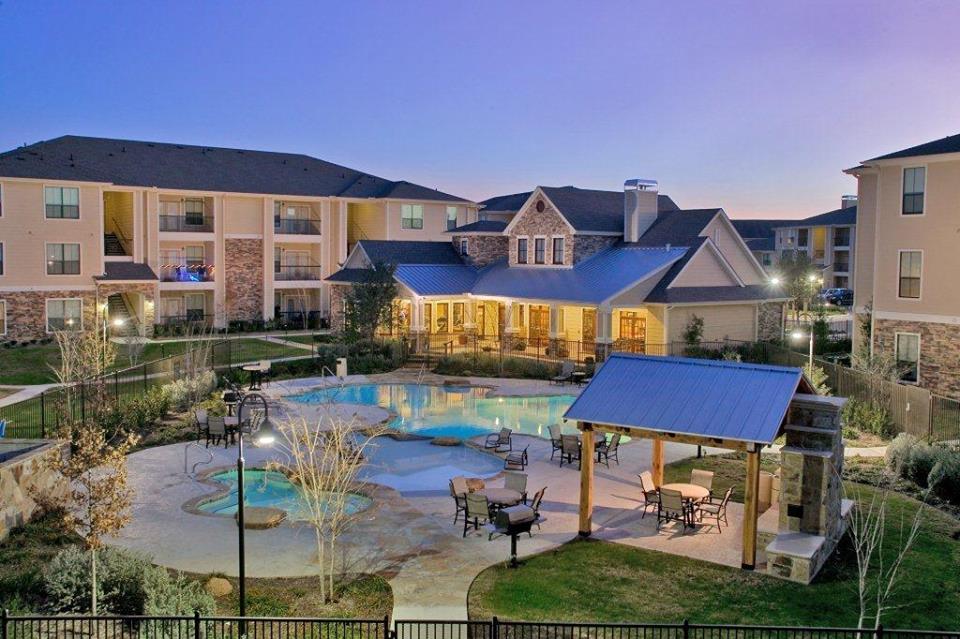 Oxford at the Ranch Waller 1052+ for 1, 2 & 3 Bed Apts