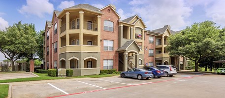 MAA Shoal Creek Apartments Bedford Texas