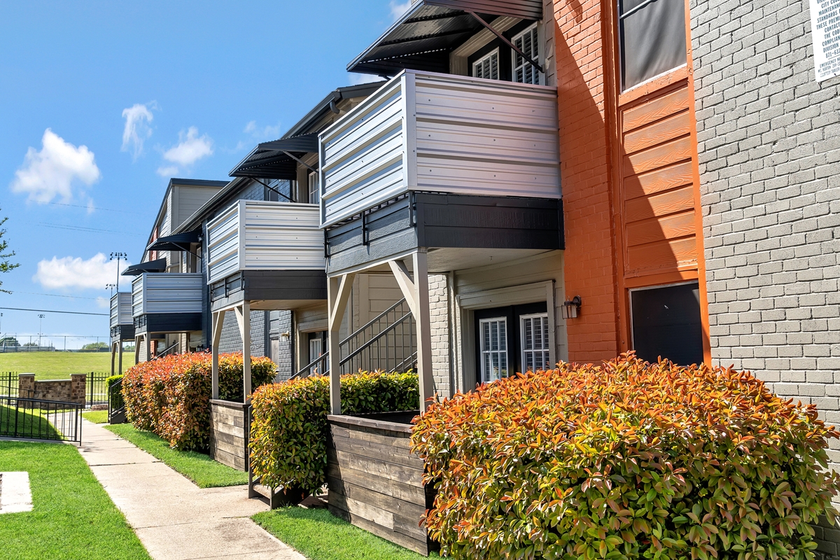 Ariva - Exterior - Photo 3 of 8