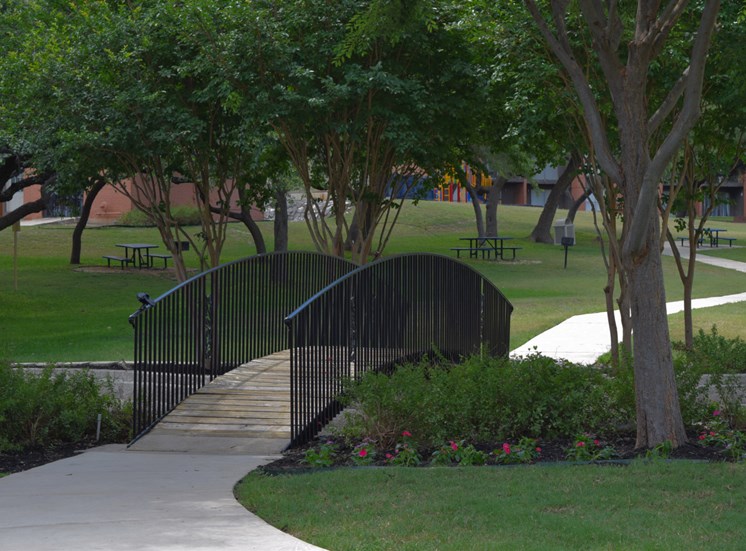 Sierra Ranch San Antonio 655+ for 1, 2 & 3 Bed Apts