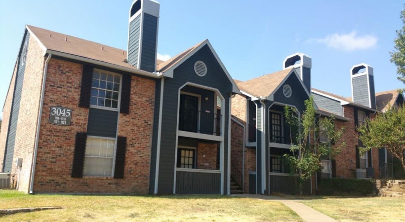 Surrey Oaks Apartment