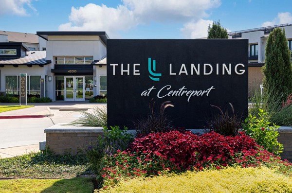 Landing at Centreport