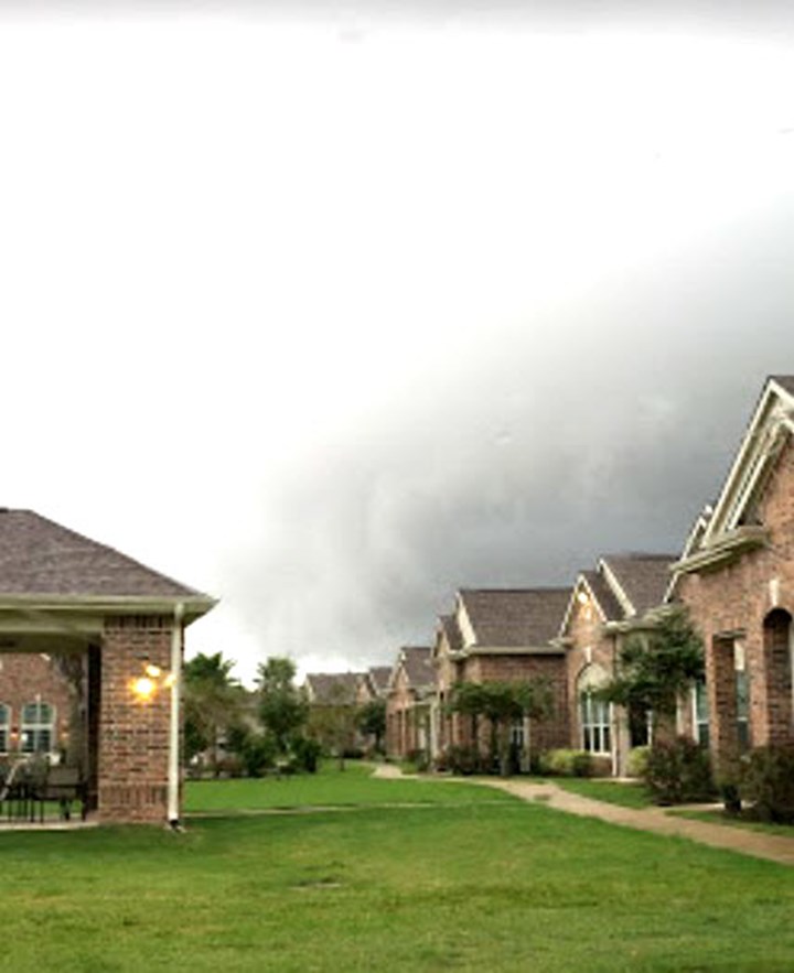 El Dorado Green Friendswood 1700+ for 1 & 2 Bed Apts