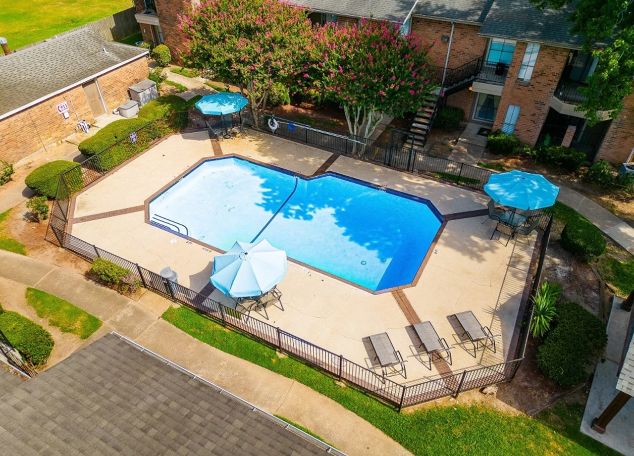 Deerbrook Gardens - Humble, TX - Photo 1 of 34