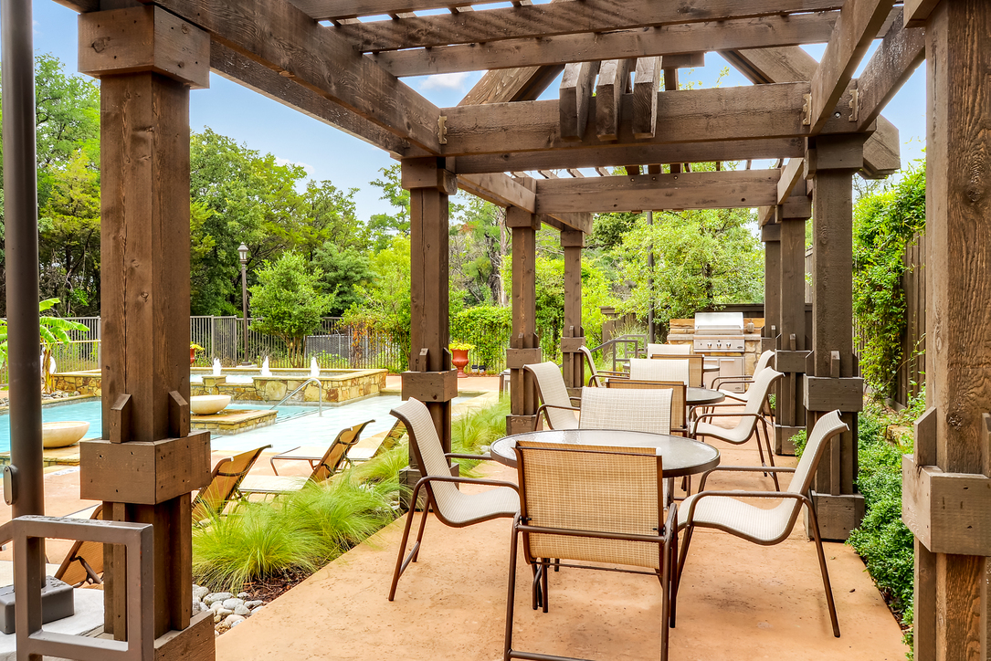 Lodge at Pecan Creek - Lounge - Photo 5 of 17