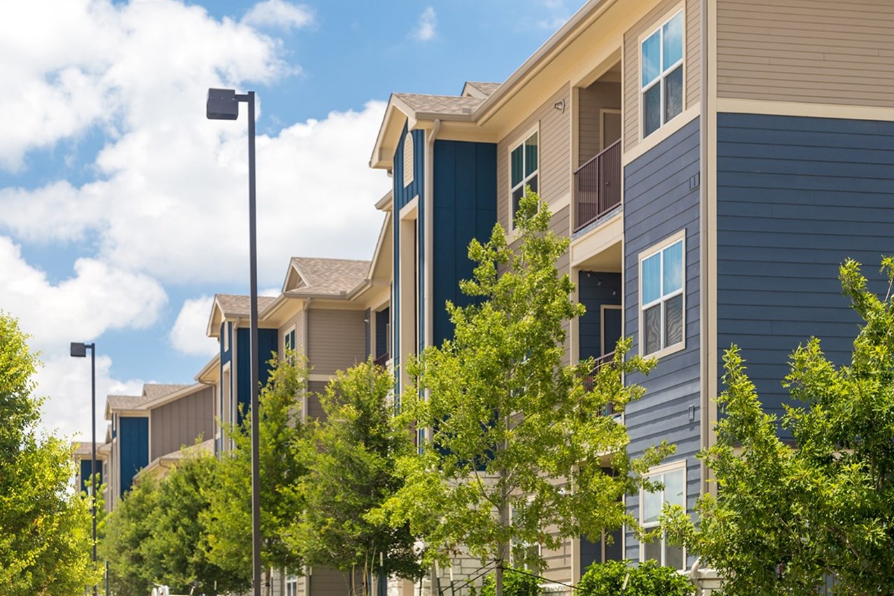 Stallion Pointe - Fort Worth, TX - Photo 1 of 11
