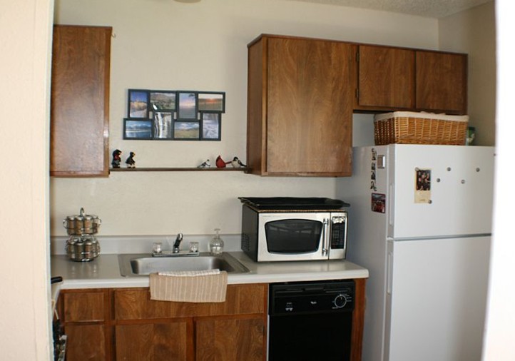 Englebrook - Kitchen - Photo 6 of 8