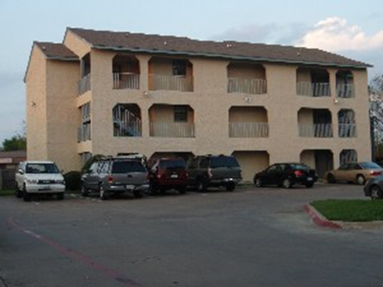 Riverway Village - Dallas, TX - Photo 1 of 3