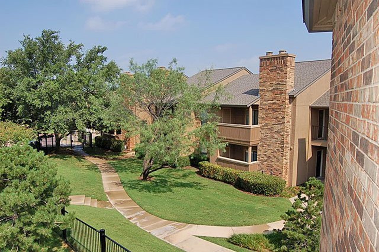 Sunset Point - Arlington, TX - Photo 1 of 15