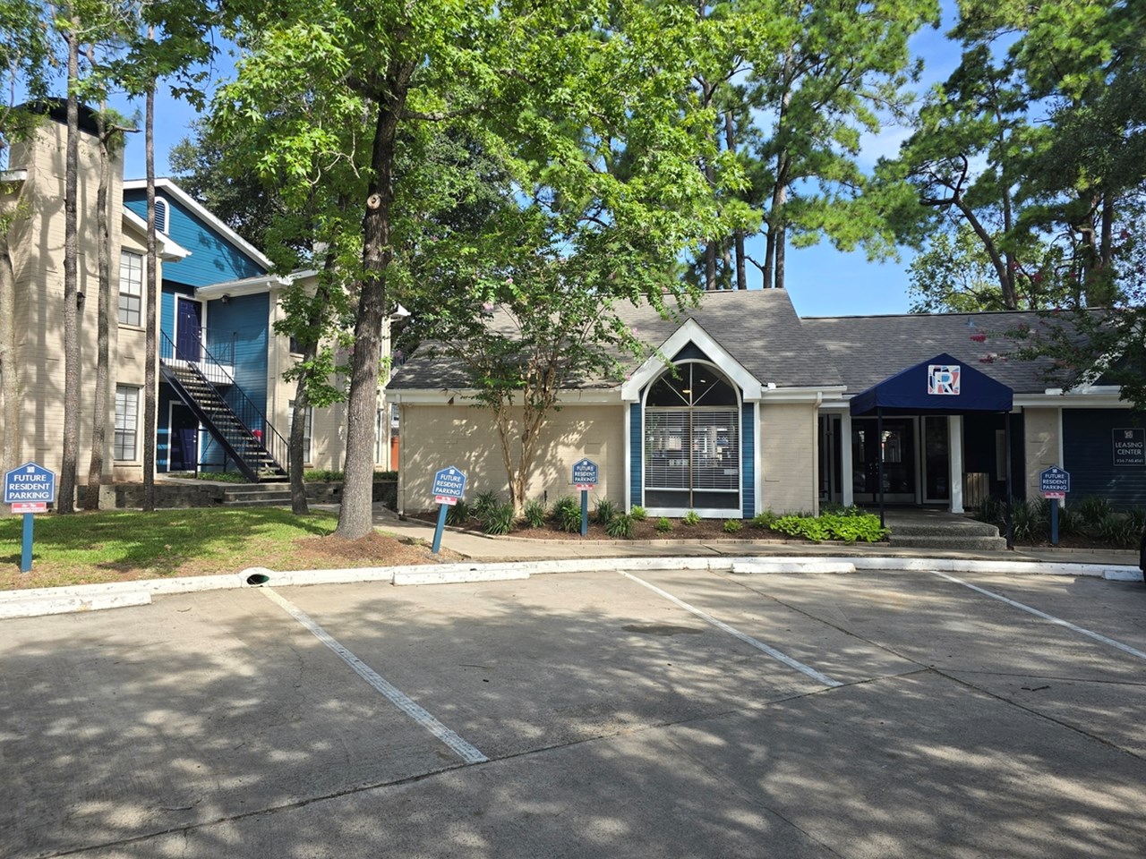 Reston - Conroe, TX - Photo 1 of 20