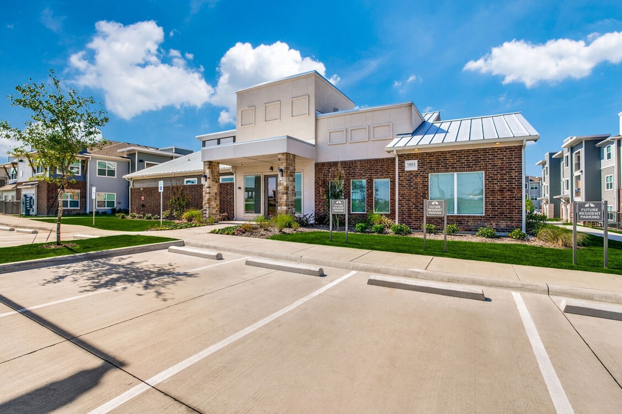 Palladium Farmersville - Farmersville, TX - Photo 1 of 27