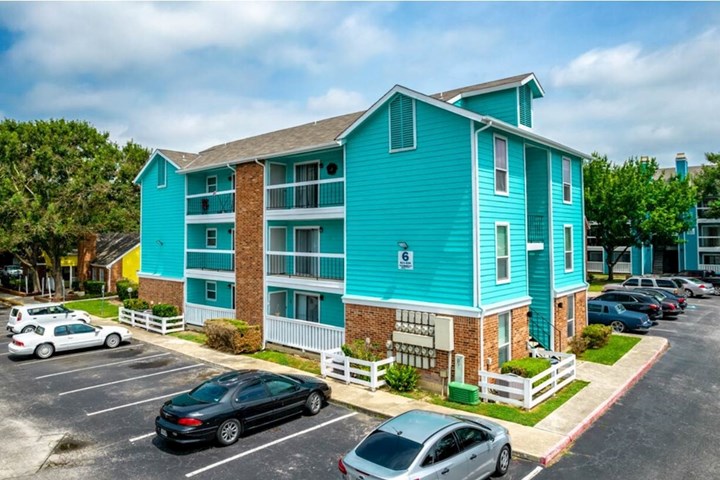 Boardwalk at Windcrest Apartments