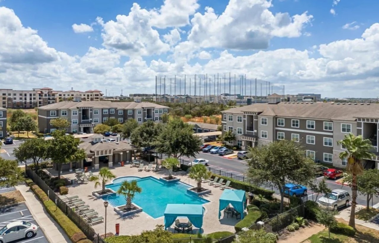 Marquis at the Rim - San Antonio, TX - Photo 1 of 24