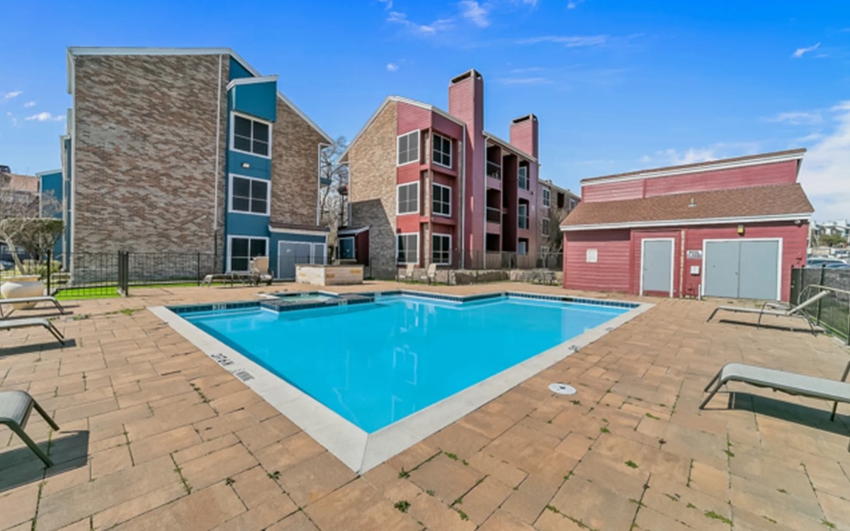 Prime at Lake Highlands Dallas 899+ for 1 & 2 Bed Apts