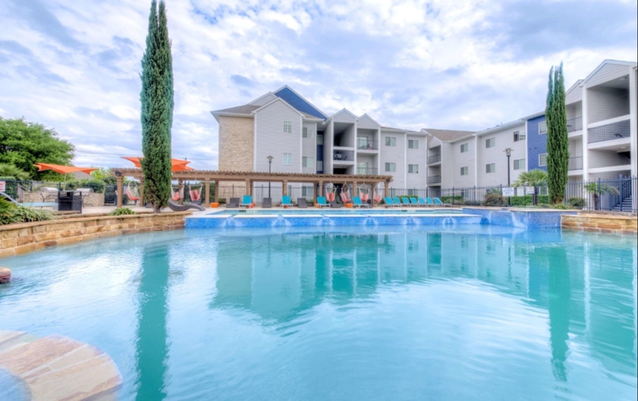 Reserve - San Antonio, TX - Photo 1 of 27