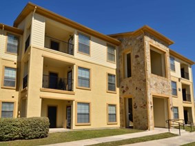 Port Royal Apartments San Antonio Texas