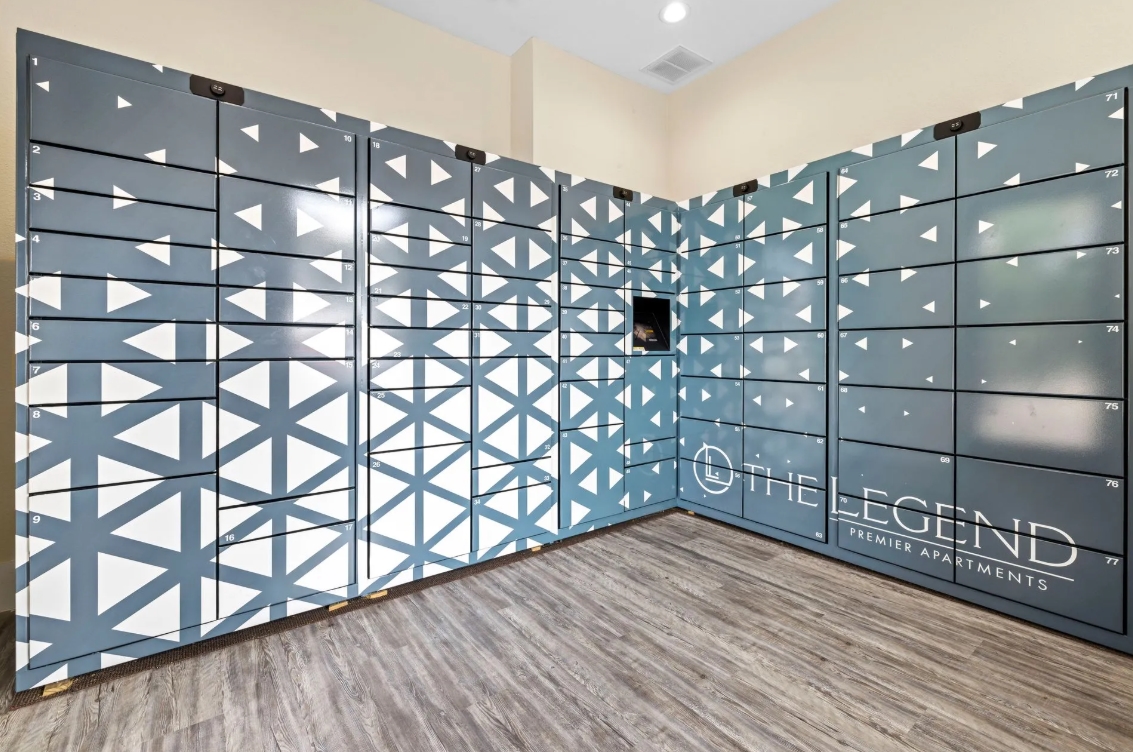 Legend Premier - Package Station - Photo 4 of 24