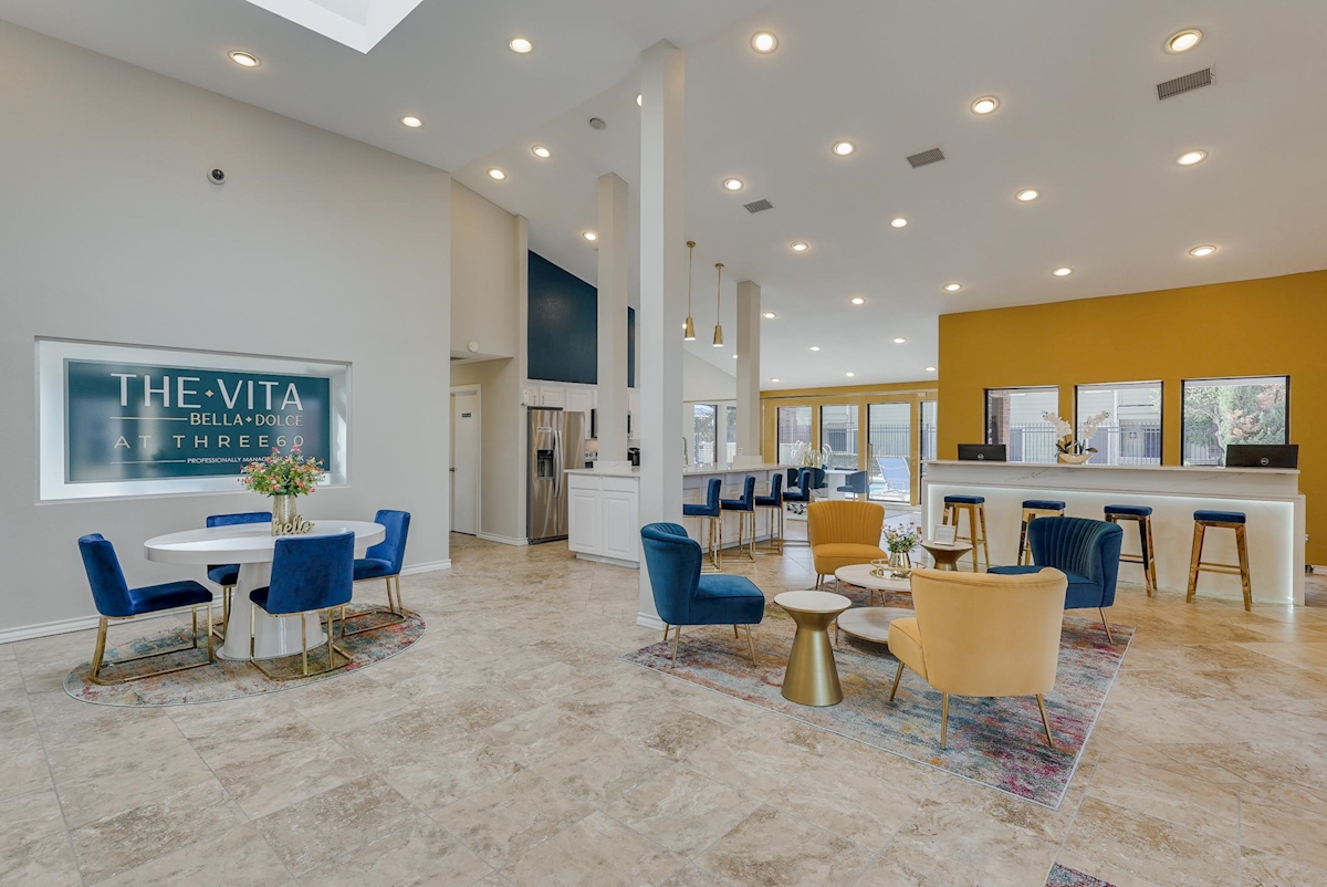 Dolce Vita Three60 - Costumer Care Center - Photo 2 of 6