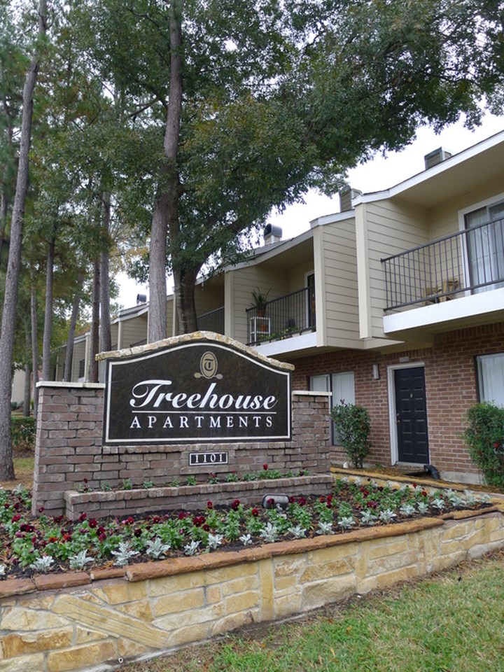 Treehouse Apartments