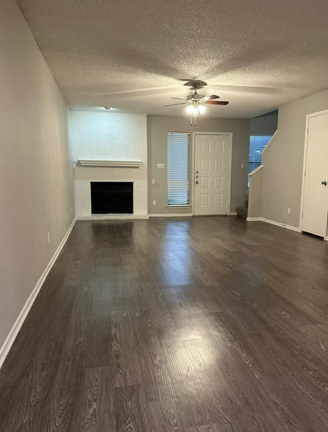 Central Park Townhomes - Living Room - Photo 5 of 17