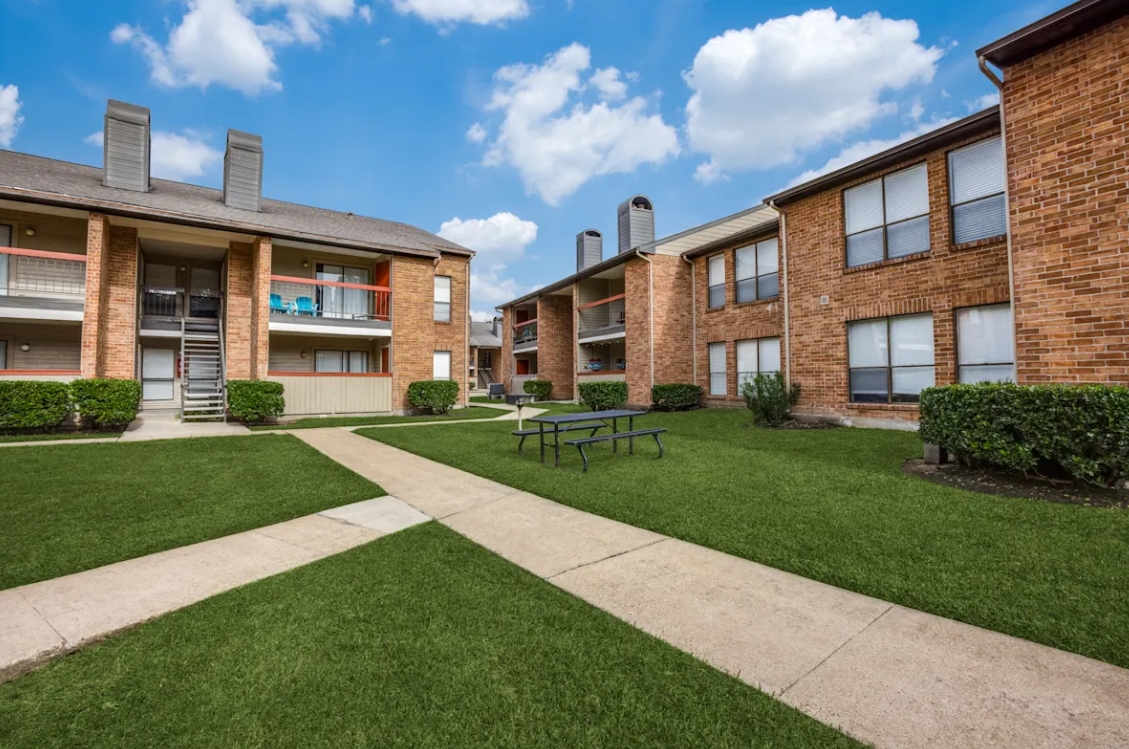 Veridian at Clear Lake - Exterior - Photo 2 of 24