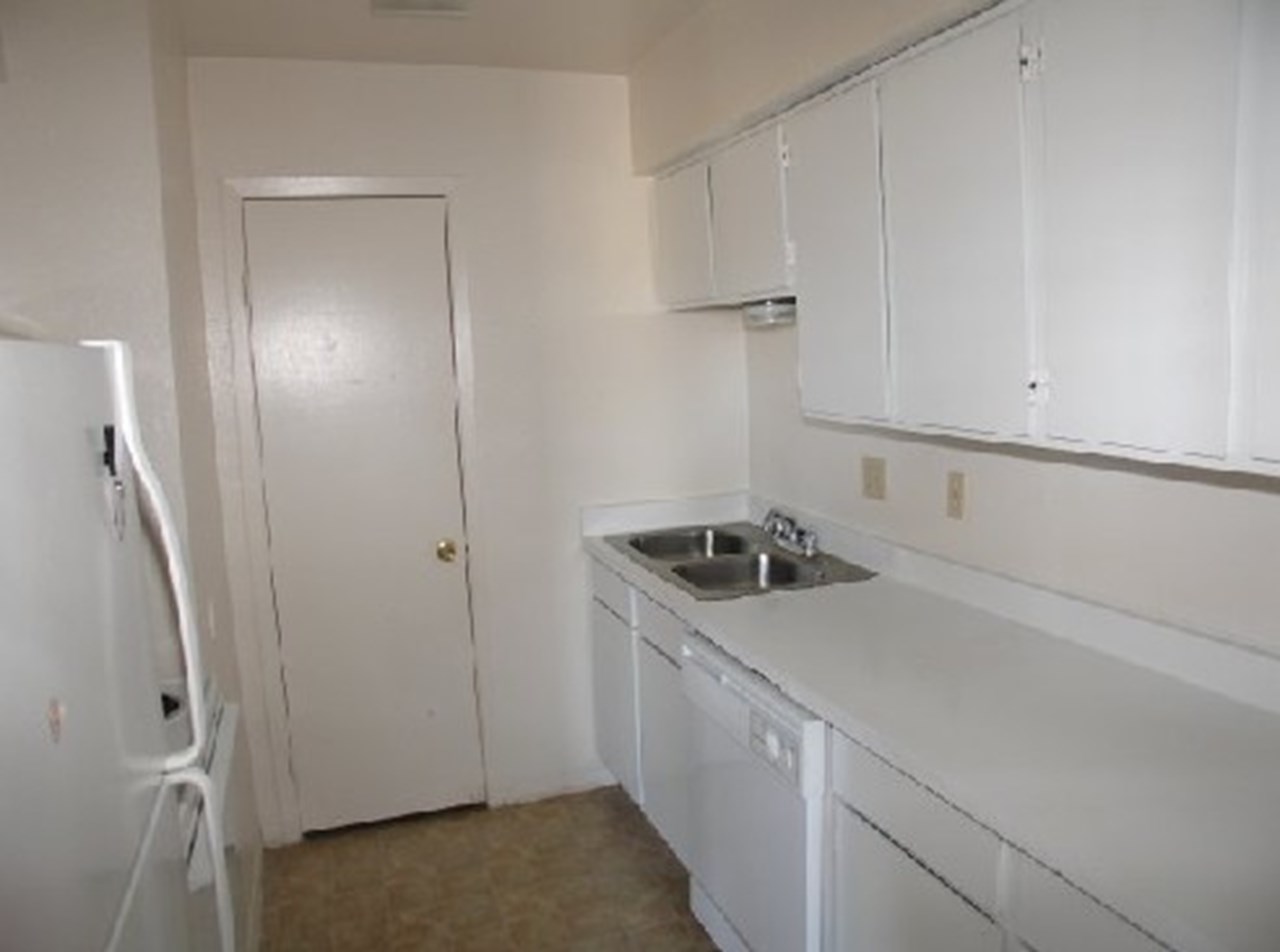 Countryside Village - Kitchen - Photo 4 of 5