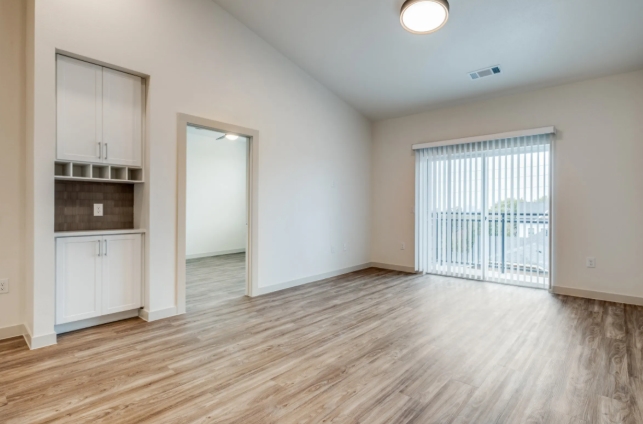 Ferguson Flats at Bishop Ridge - Living - Photo 8 of 17