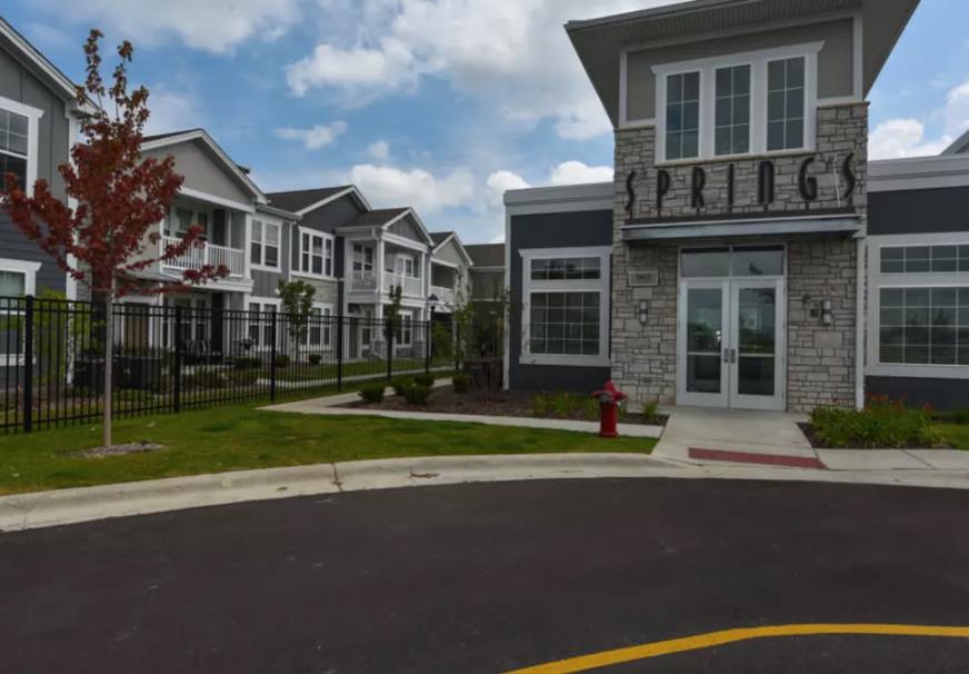 Springs at Lakeline Austin 1342+ for 1, 2 & 3 Bed Apts