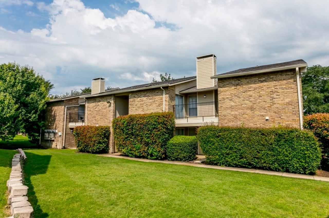Eastbank - Rockwall, TX - Photo 1 of 38