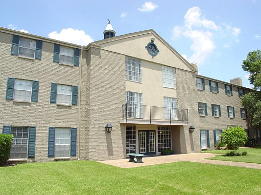 Meyergrove Apartment