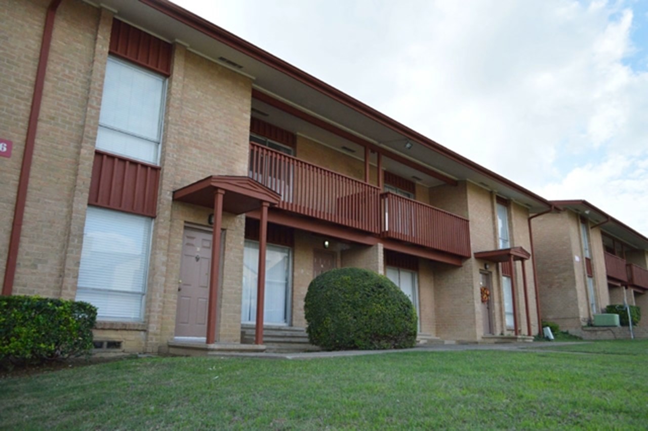 Holiday Hills I - Dallas, TX - Photo 1 of 26