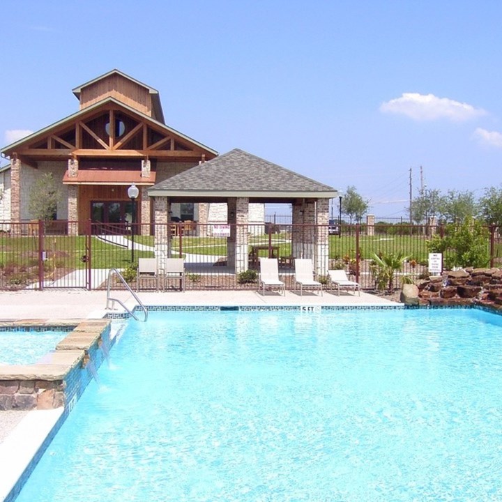 Oak Timber White Settlement 1190+ for 1 & 2 Bed Apts