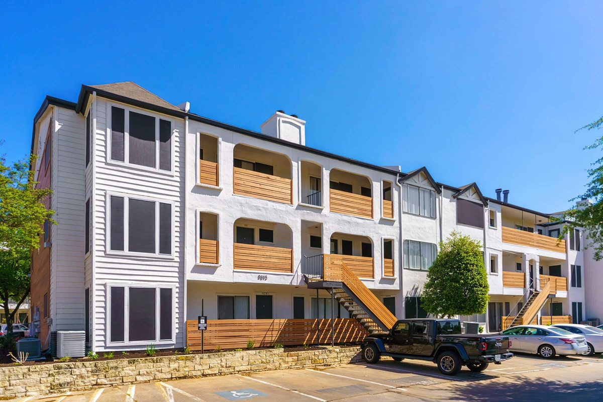 Tides on Copper Creek Austin 757+ for 1, 2 & 3 Beds