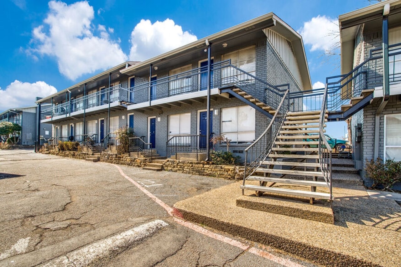 Esperanza - Dallas, TX - Photo 1 of 29