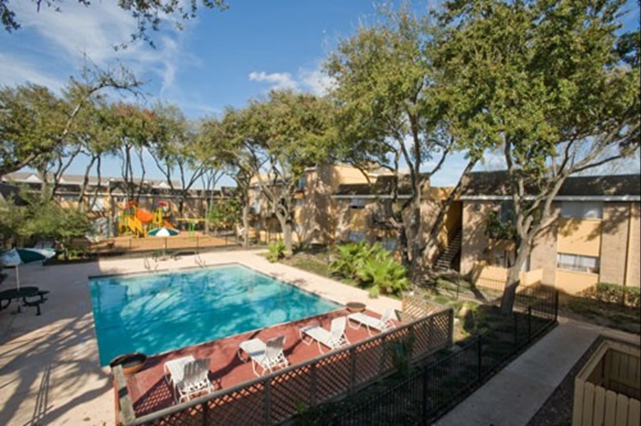 3737 Hillcroft - Houston, TX - Photo 1 of 5