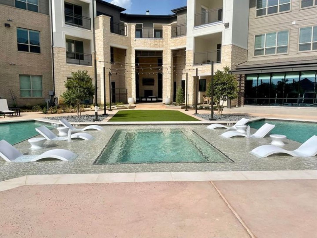 Hunters Creek Apartments Denton Texas
