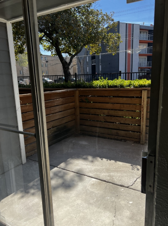 Calypso Court - Patio - Photo 6 of 13